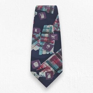 1990s Vintage Navy Geometric Abstract 100% Italian Silk USA Made Neck Tie 4 x 56